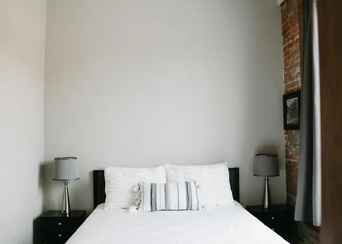 Bricktown Motel Camp Point